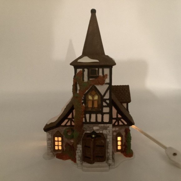 Dept. 56 "Old Michaelchurch" Heritage Village Collection House - Picture 11 of 12